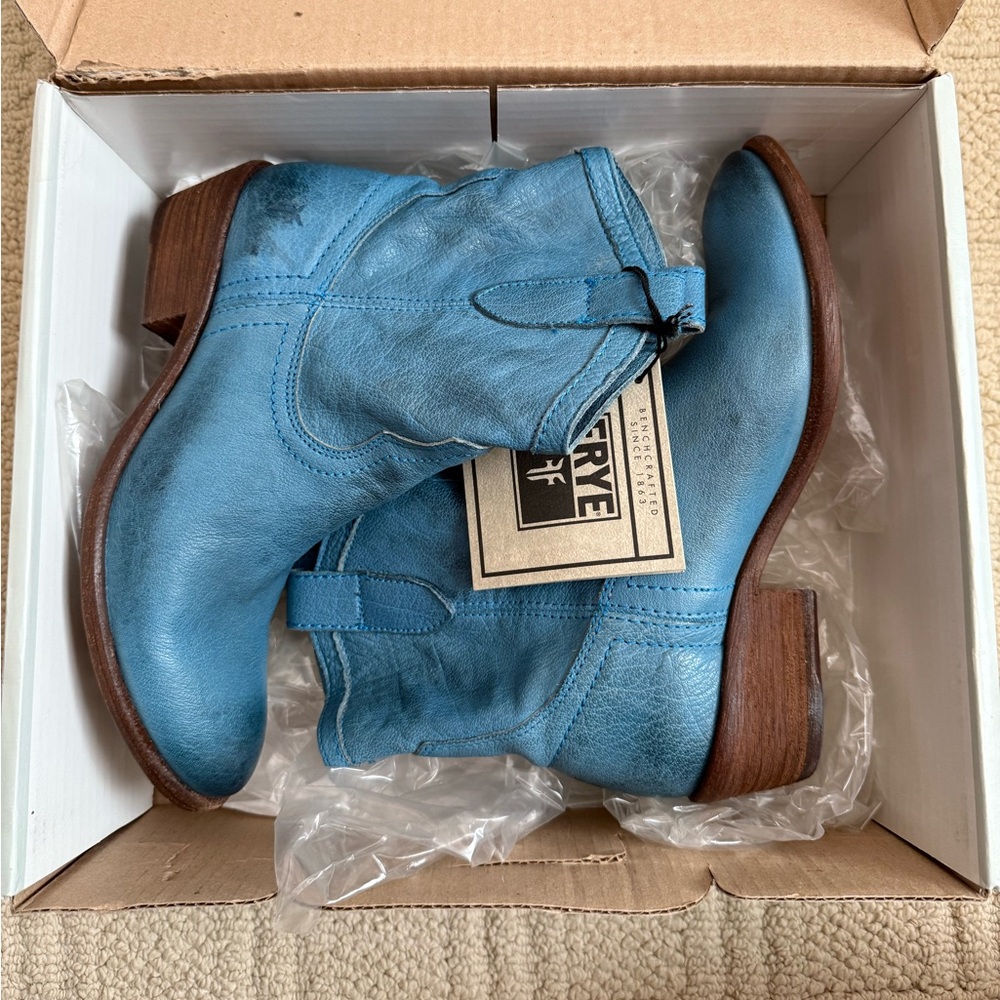 Frye Carson Shortie Blue Boots RARE!